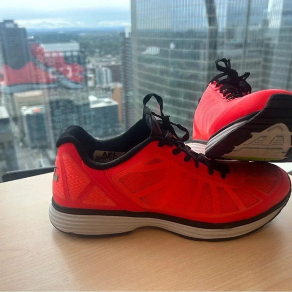 APL Men’s NWOT (Athletic Propulsion Labs) men’s new never worn runners size 10 - Picture 6 of 11